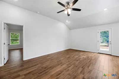 230 Plum Street, Luling, TX 78648 - Photo 14