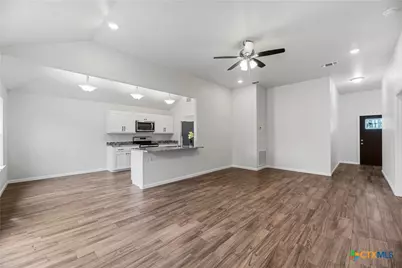 230 Plum Street, Luling, TX 78648 - Photo 16