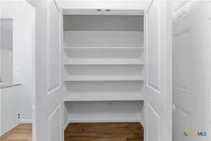 230 Plum St, Luling, TX 78648 - Photo 22