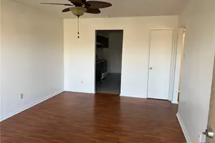 902 Travis Ln, Harker Heights, TX 76548 - Photo 2