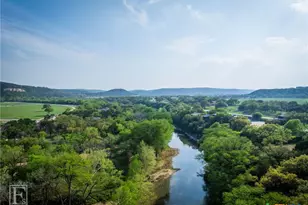 851 River Cliff Dr, Canyon Lake, TX 78133 - Photo 38