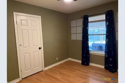 3001 E Mistletoe Avenue, Victoria, TX 77901 - Photo 12