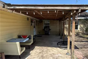 3001 E Mistletoe Ave, Victoria, TX 77901 - Photo 24