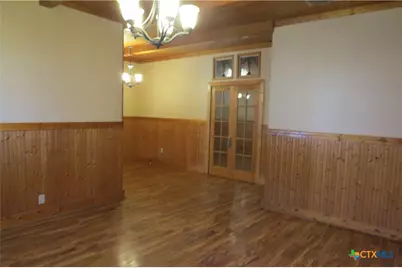 202 S Mesquite Street, Luling, TX 78648 - Photo 6