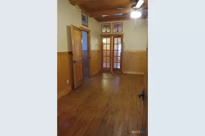 202 S Mesquite Street, Luling, TX 78648 - Photo 16