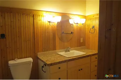 202 S Mesquite Street, Luling, TX 78648 - Photo 12