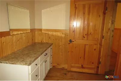 202 S Mesquite Street, Luling, TX 78648 - Photo 18