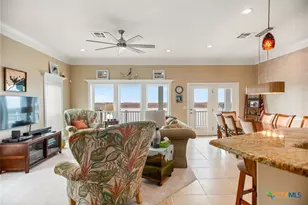 27 Las Palmas Dr, Port O'Connor, TX 77982 - Photo 10