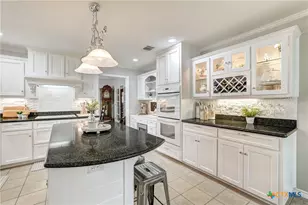 1505 County Rd 315, Jarrell, TX 76537 - Photo 16