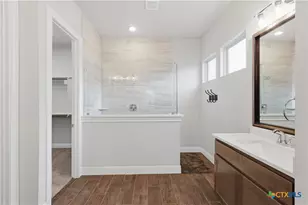 1157 Carriage Loop, New Braunfels, TX 78132 - Photo 20