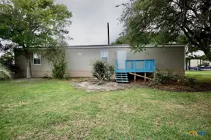 1502 W Monroe Ave, Port O'Connor, TX 77982 - Photo 2