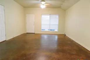 1913 Charleston Ct, Killeen, TX 76542 - Photo 2