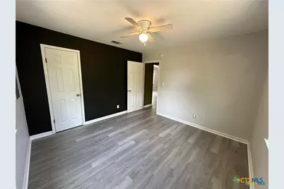 602 W Avenue B, Copperas Cove, TX 76522 - Photo 14