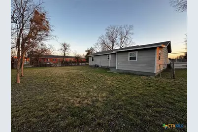 602 W Avenue B, Copperas Cove, TX 76522 - Photo 16