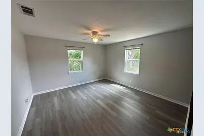 602 W Avenue B, Copperas Cove, TX 76522 - Photo 8