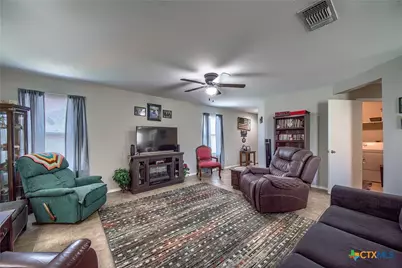5709 Ping Way, Schertz, TX 78108 - Photo 6