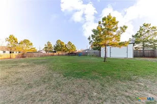 111 Tree Top Ln, Smithville, TX 78957 - Photo 1