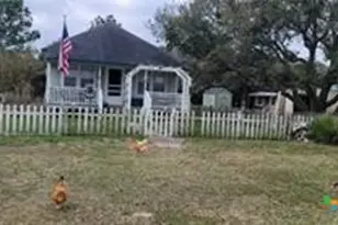 496 Ramona Rd, Seadrift, TX 77983 - Photo 2