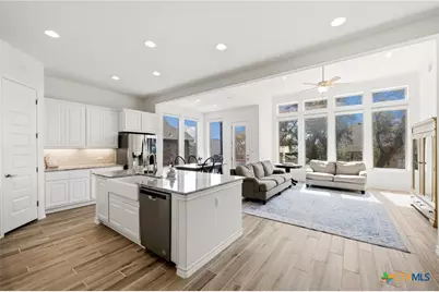 531 Orchard Way, New Braunfels, TX 78132 - Photo 10