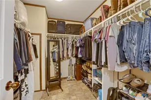 1298 County Rd 425, Stockdale, TX 78160 - Photo 28