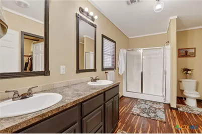 1298 County Road 425, Stockdale, TX 78160 - Photo 26