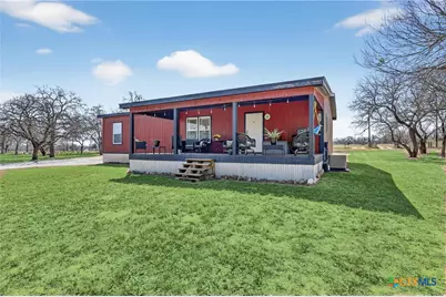 1298 County Road 425, Stockdale, TX 78160 - Photo 4