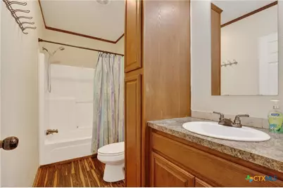 1298 County Road 425, Stockdale, TX 78160 - Photo 34