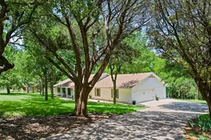 214 Mesa Dr, Gatesville, TX 76528 - Photo 2