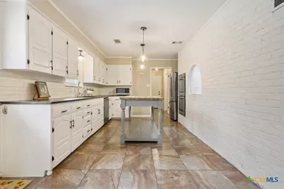 214 Mesa Drive, Gatesville, TX 76528 - Photo 8