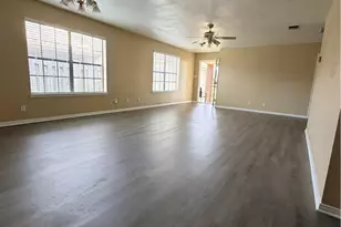 113 Stonewood, Victoria, TX 77901 - Photo 4