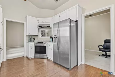 712 End O Trail, Harker Heights, TX 76548 - Photo 10