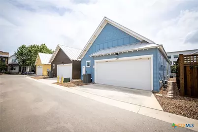 649 Center Green, New Braunfels, TX 78130 - Photo 24