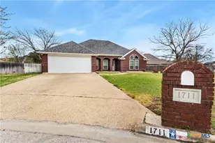 1711 Lynx Cir, Harker Heights, TX 76548 - Photo 2