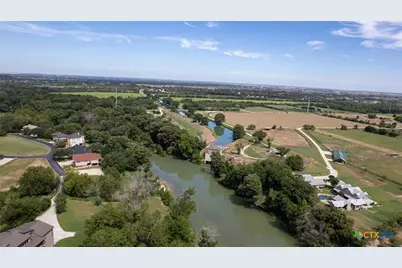 1111 Long Creek Boulevard #204, New Braunfels, TX 78130 - Photo 30