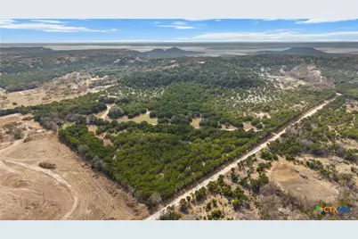 286 Big Valley Lane, Belton, TX 76513 - Photo 2