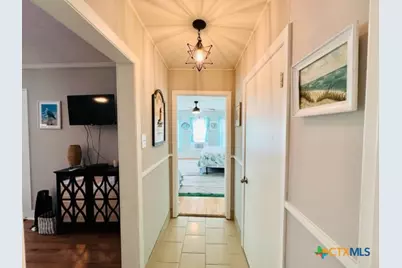 28 N Blackburn Avenue, Port Lavaca, TX 77979 - Photo 16