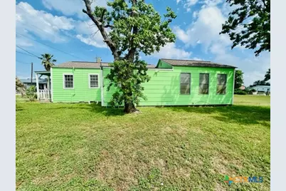 28 N Blackburn Avenue, Port Lavaca, TX 77979 - Photo 22