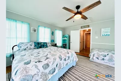 28 N Blackburn Avenue, Port Lavaca, TX 77979 - Photo 18