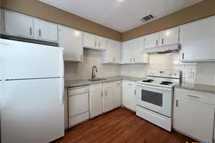 1409 N Bishop St, San Marcos, TX 78666 - Photo 4