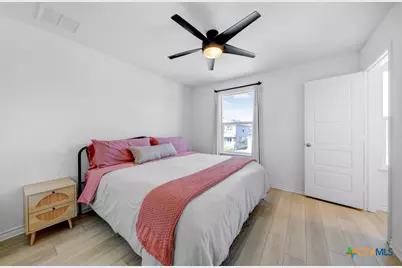 523 Deer Crest Drive, New Braunfels, TX 78130 - Photo 26