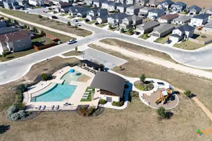 523 Deer Crest Dr, New Braunfels, TX 78130 - Photo 40