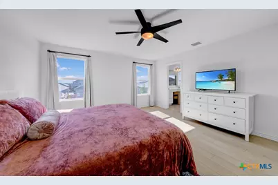 523 Deer Crest Drive, New Braunfels, TX 78130 - Photo 18