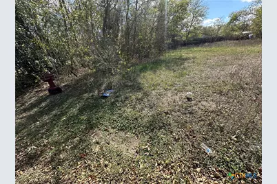 709 Locust Street, Bastrop, TX 78602 - Photo 6