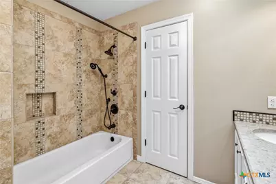 101 Creekridge Drive, Victoria, TX 77904 - Photo 38