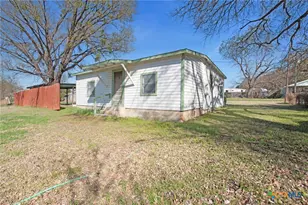 612 Brown St, Lampasas, TX 76550 - Photo 22