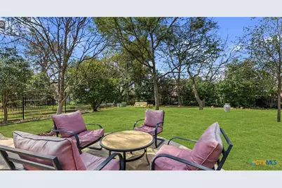 1731 Cypress Rapids Drive, New Braunfels, TX 78130 - Photo 18