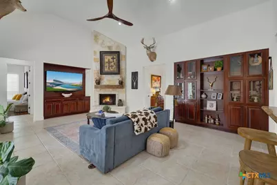337 Lone Creek Circle, New Braunfels, TX 78132 - Photo 6