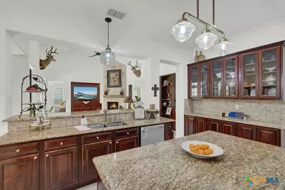 337 Lone Creek Circle, New Braunfels, TX 78132 - Photo 12