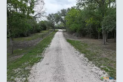 838 E. Oak St., Goliad, TX 77963 - Photo 10