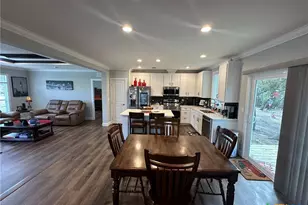 838 E Oak St, Goliad, TX 77963 - Photo 26